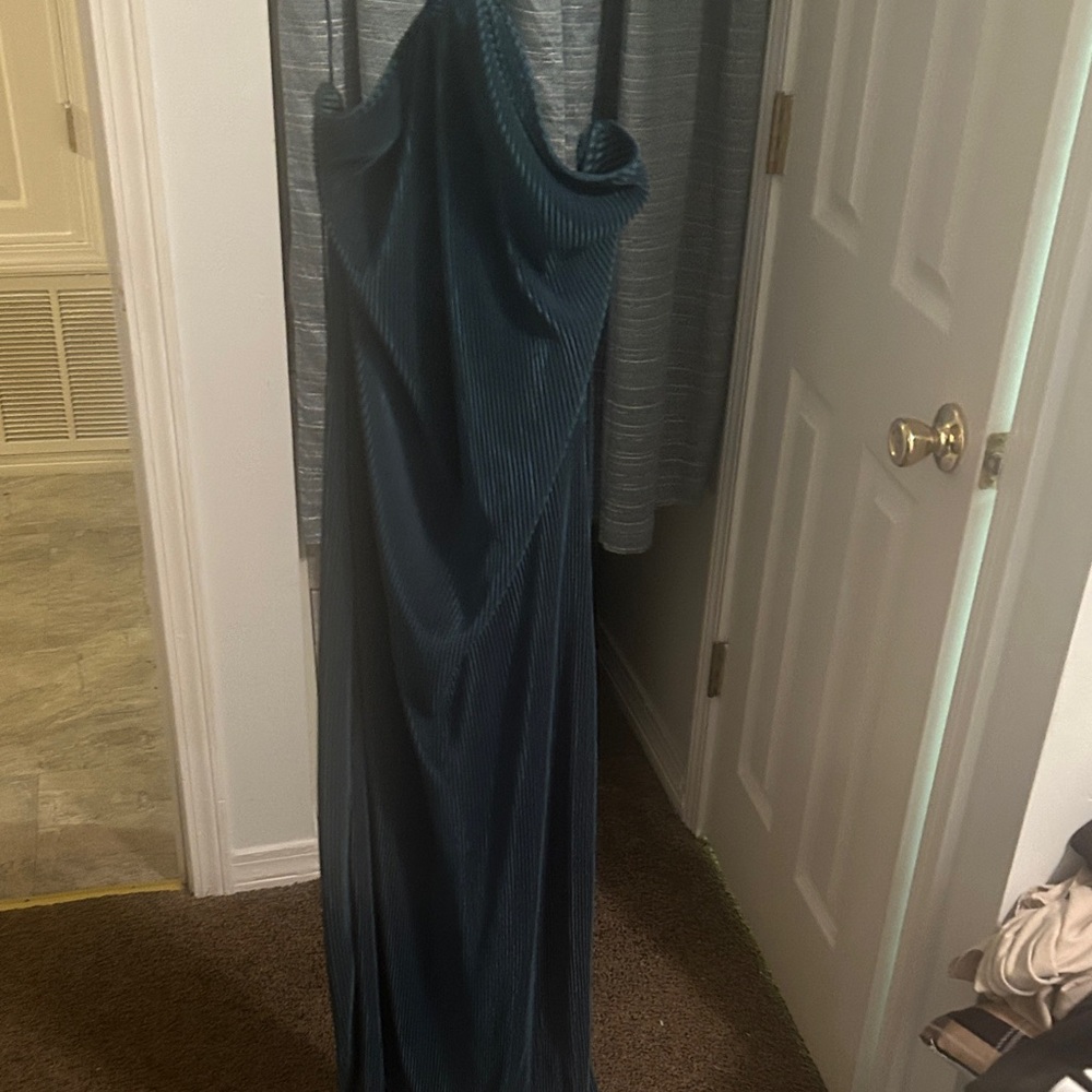 Endless Blu Elegant Emrald Green Evening Dress